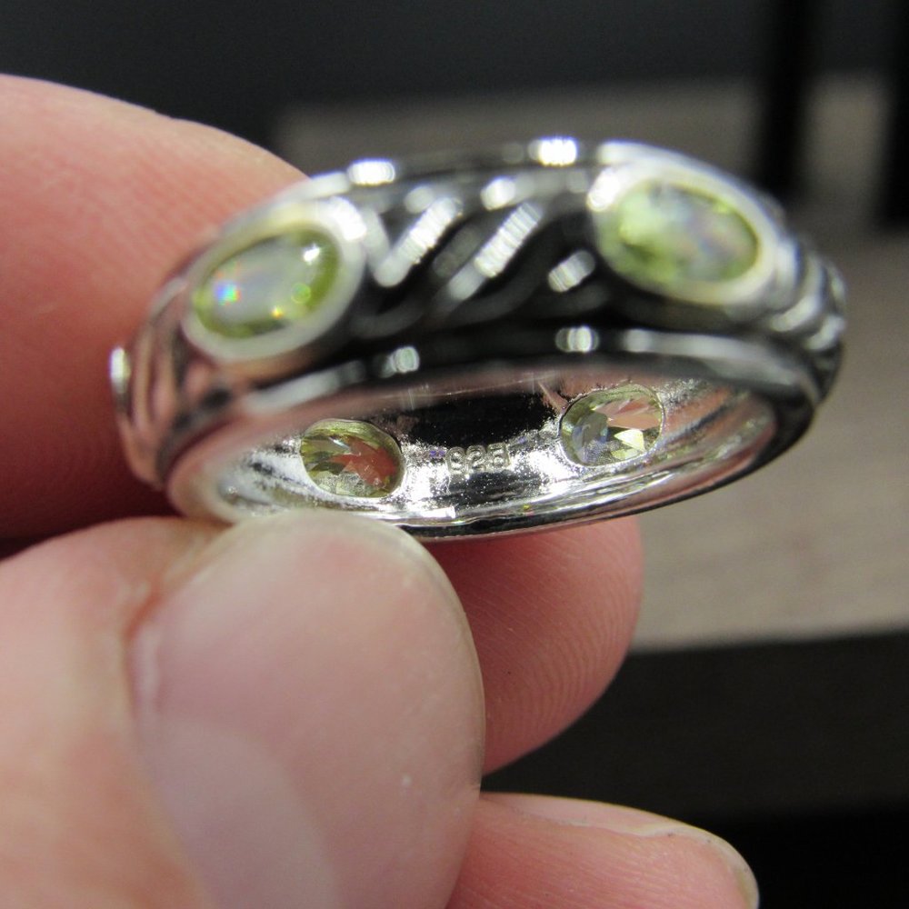 Size 5.25 Sterling Green Cubic Zirconia Ring - Picture 4 of 7
